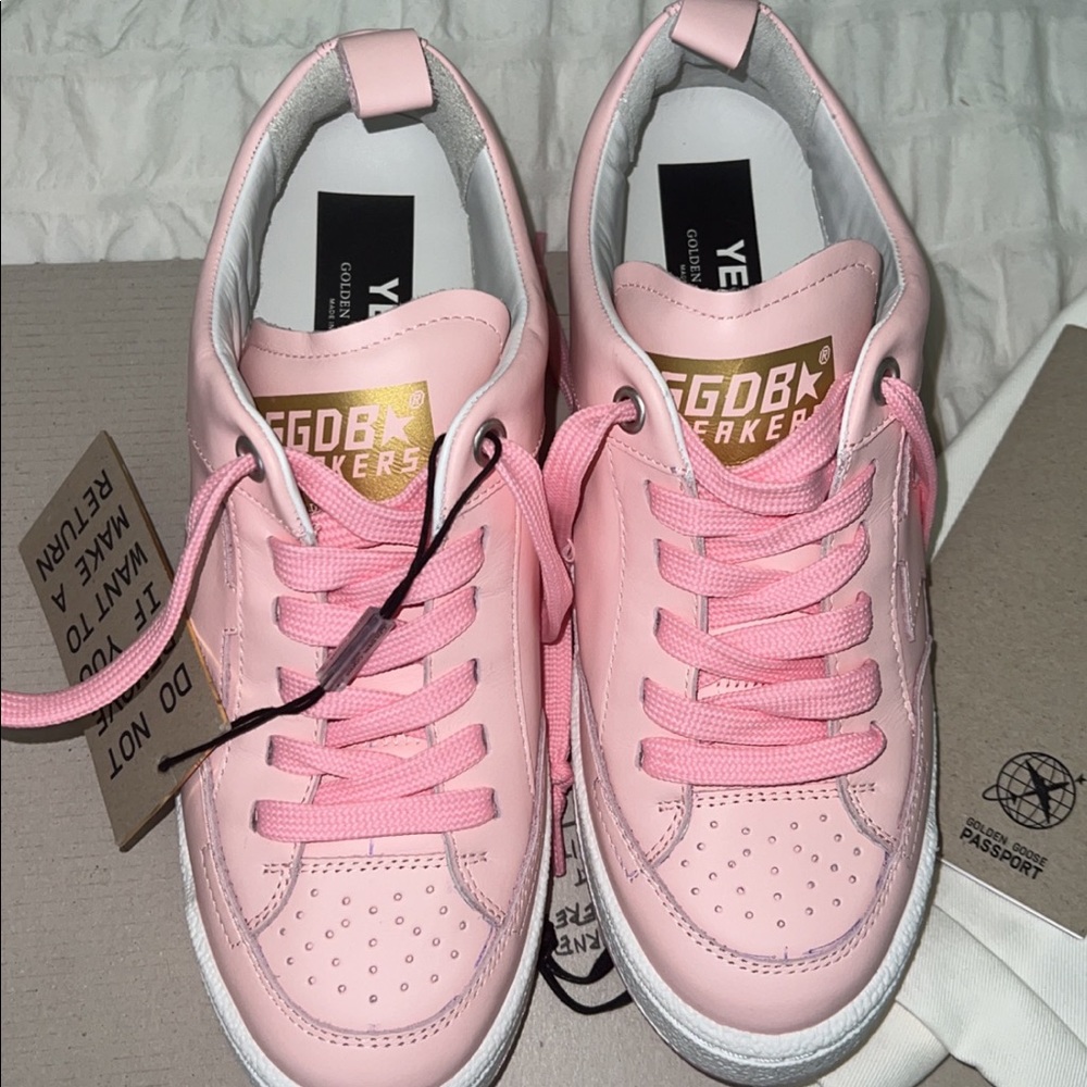 Golden Goose Yeah Sneakers